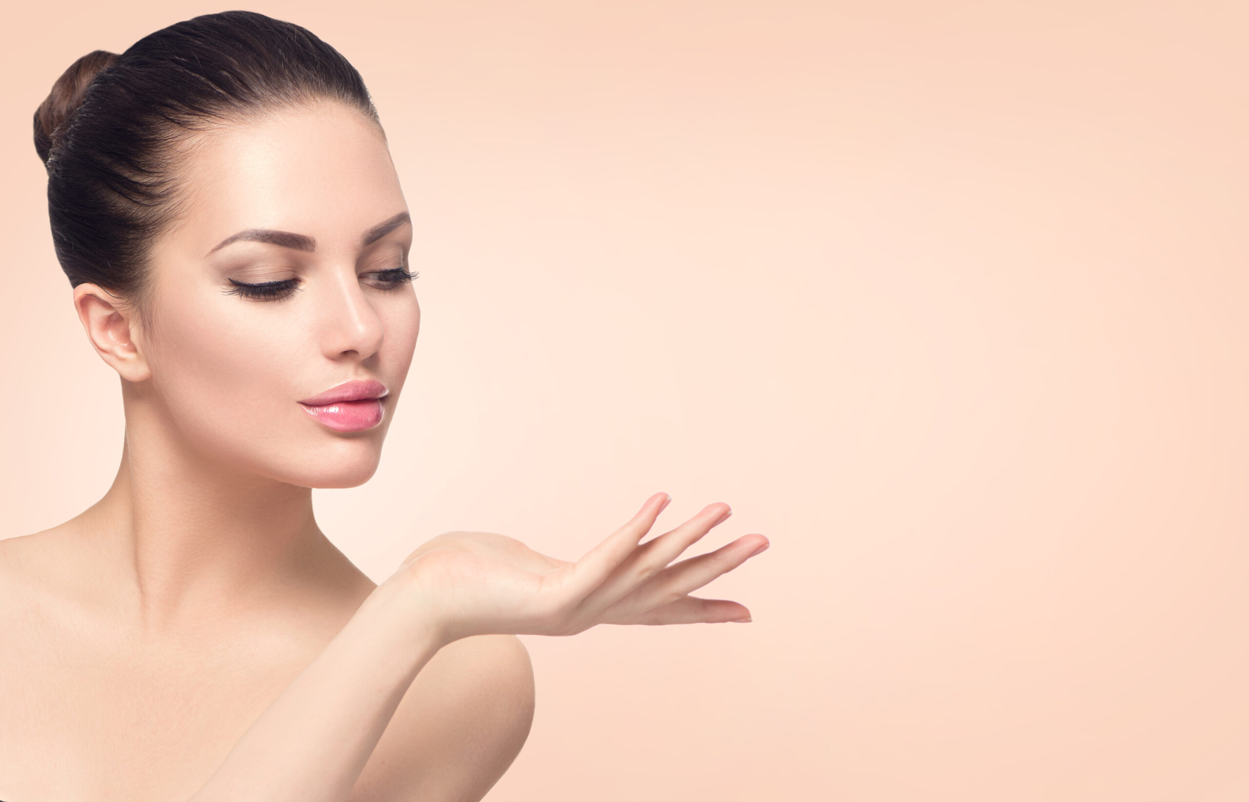 Lumecca: A Breakthrough in Aesthetic Technology for Flawless Skin